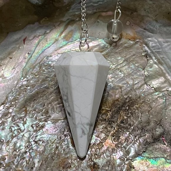 Authentic Howlite Pendulum - Picture 2 of 2